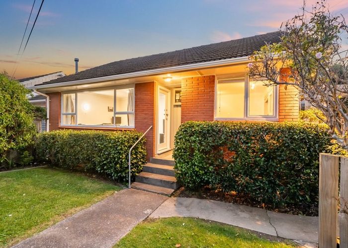  at 1/5 Rosebank Avenue, Avalon, Lower Hutt, Wellington