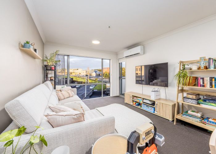  at 2F/15 Minnie Street, Eden Terrace, Auckland City, Auckland