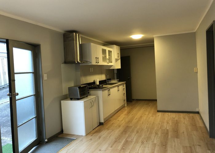  at 1B/288 Sunset Road, Windsor Park, North Shore City, Auckland