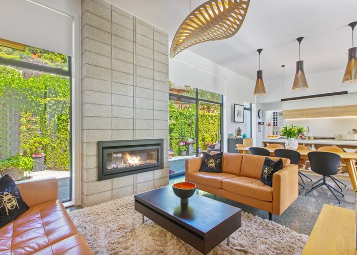 at 14 Cheviot Road, Lowry Bay, Lower Hutt