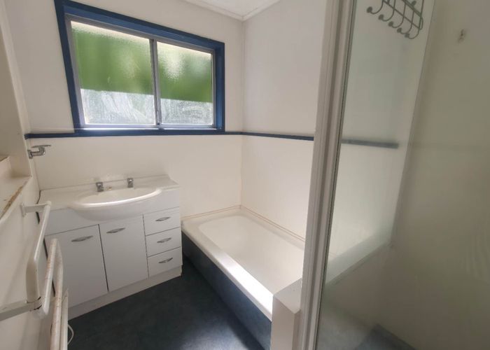  at 37 Seon Place, Birkdale, North Shore City, Auckland