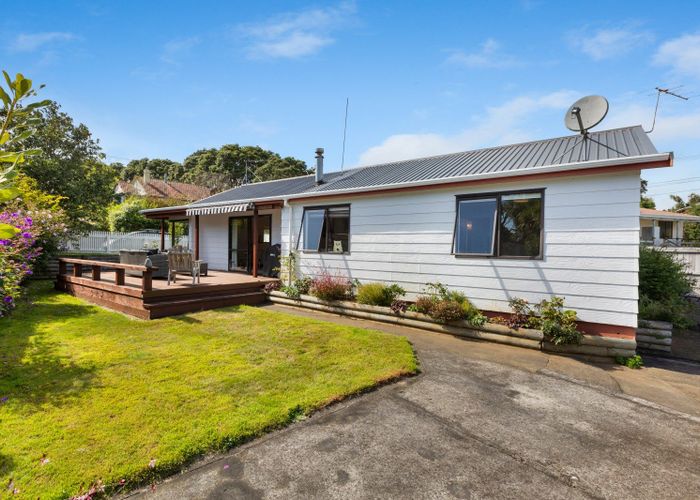  at 122 Glenpark Avenue, Frankleigh Park, New Plymouth