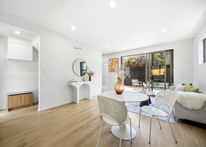  at Lot 2/584 Beach Road, Rothesay Bay, North Shore City, Auckland