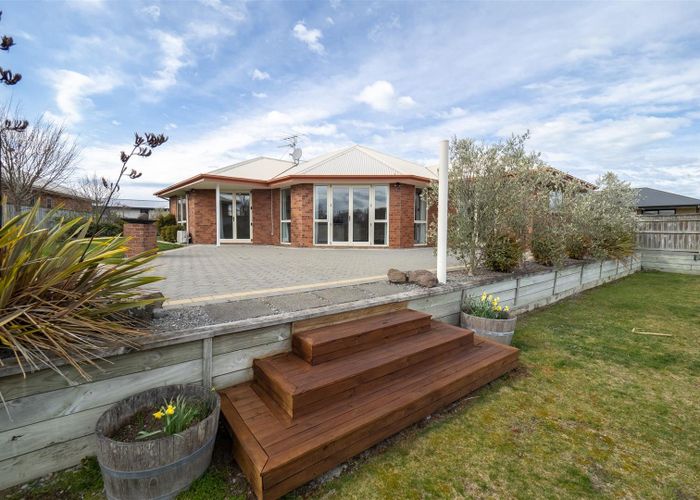  at 6 Halston Close, Huntingdon, Ashburton