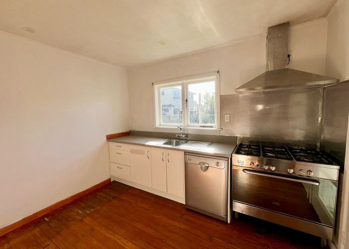  at 55 Beaubank Road, Kelston, Waitakere City, Auckland
