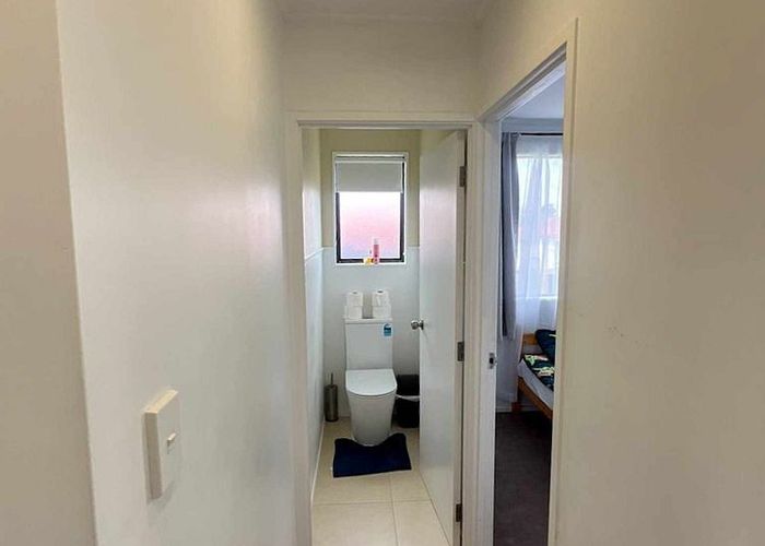 at 1/84 Palmers Road, Clendon Park, Manukau City, Auckland