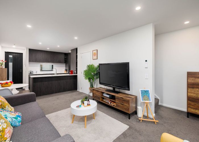  at Unit 2/327 Lincoln Road, Addington, Christchurch City, Canterbury