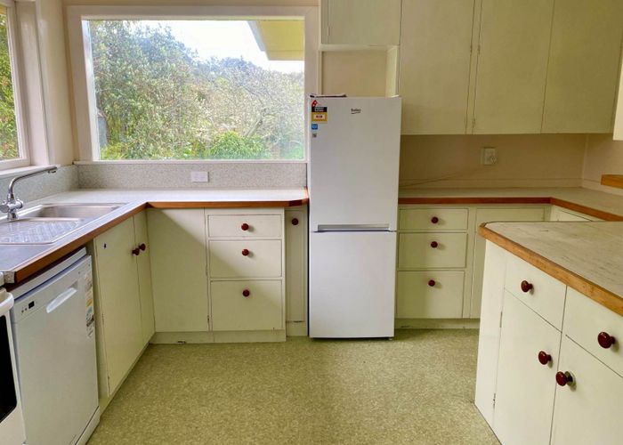  at 15 Peter Terrace, Castor Bay, North Shore City, Auckland