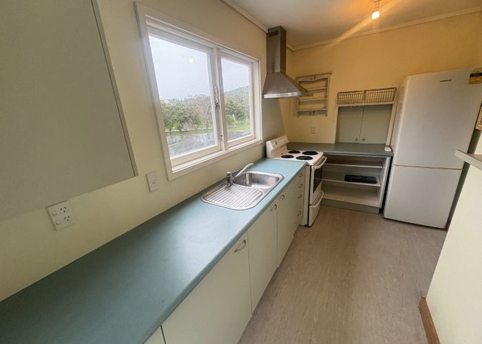  at 2A/66 Albemarle Road, Northland, Wellington, Wellington
