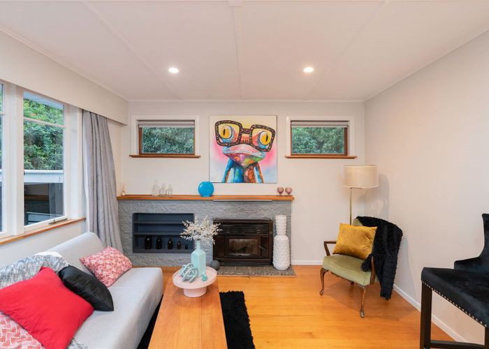  at 6 Riwai Street, Paraparaumu