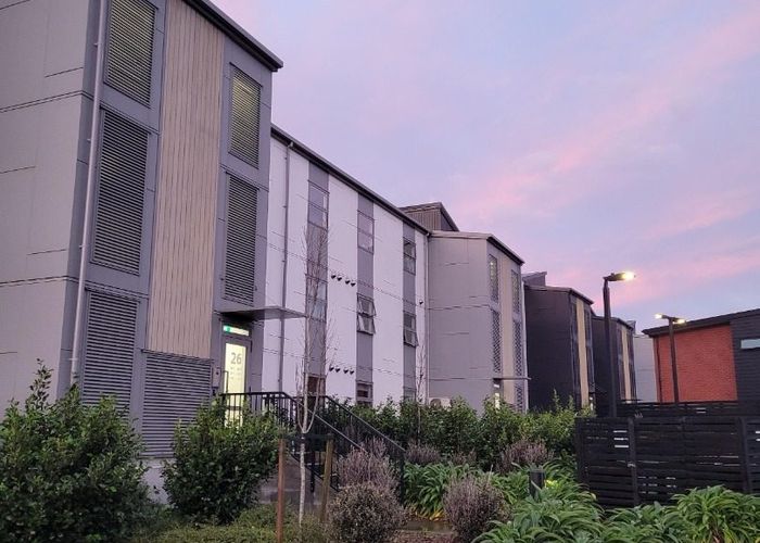  at 302/32 Shortfin Place, Flat Bush, Manukau City, Auckland