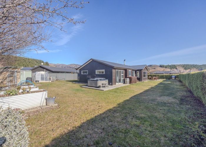  at 3 Criffel Place, Cromwell