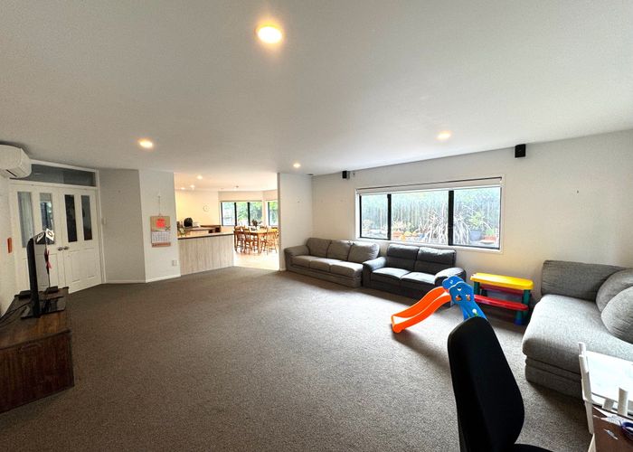  at 7 Lone Tree Avenue, Te Atatu Peninsula, Waitakere City, Auckland