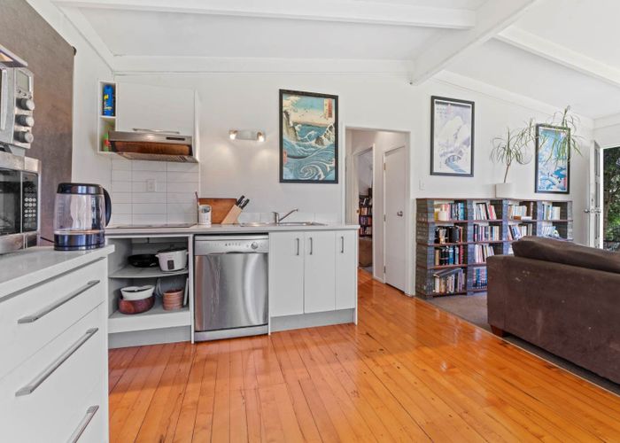  at 2/237 Rangatira Road, Beach Haven, North Shore City, Auckland