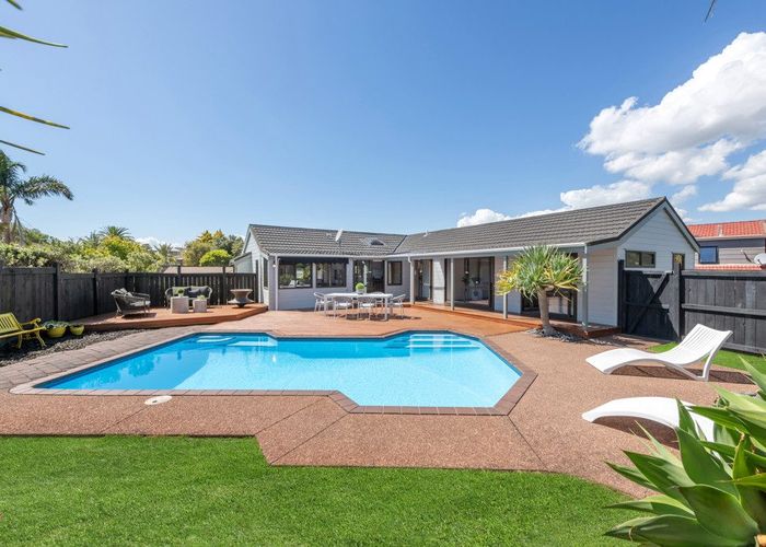  at 4 Antilla Place, Half Moon Bay, Manukau City, Auckland