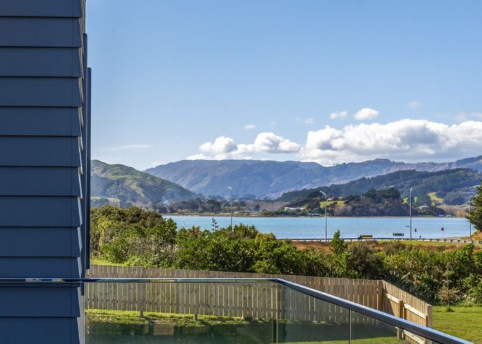  at 4, 6, 8 Tradewinds Drive, Whitby, Porirua, Wellington