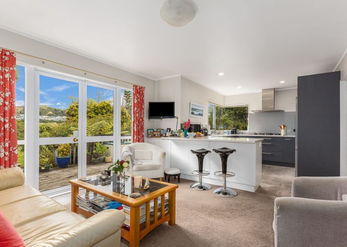  at 21 Saunders Close, Whitby, Porirua, Wellington