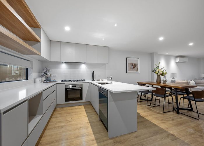  at 2E Fowler Street, Northcote, Auckland