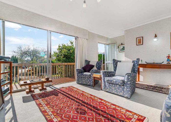  at 2/13 Ashdown place, Papakura, Papakura, Auckland