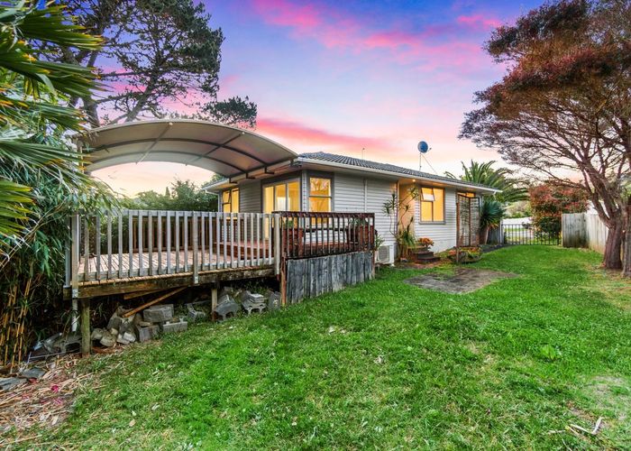  at 12 mchardy Pl, Glenfield, North Shore City, Auckland