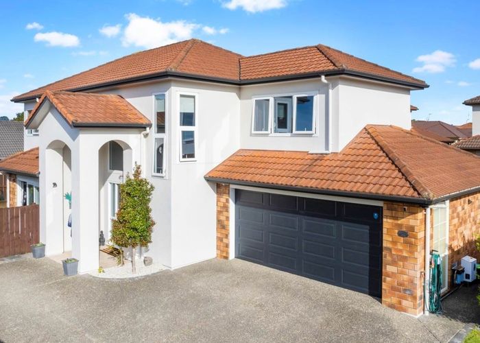  at 7 Glanmire Place, Flat Bush, Auckland