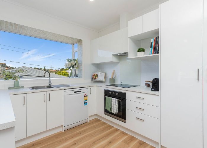  at 1/40 Haughey Avenue, Three Kings, Auckland