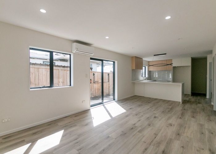  at 17F Martin Place, Kelston, Waitakere City, Auckland