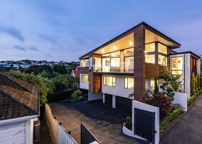  at 18 Selkirk Street, Roslyn, Dunedin, Otago