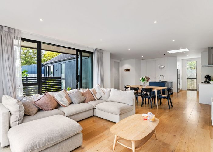  at 442A West Coast Road, Glen Eden, Waitakere City, Auckland