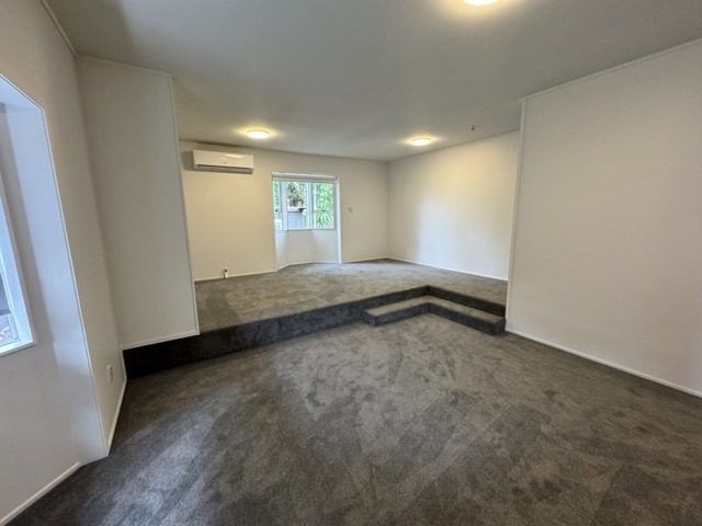  at 364 Great South Road, Opaheke, Papakura