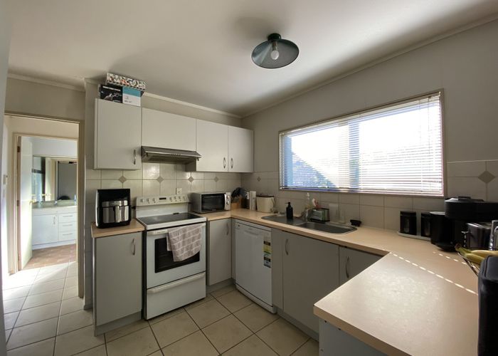  at 48 De Quincey Terrace, Highland Park, Manukau City, Auckland