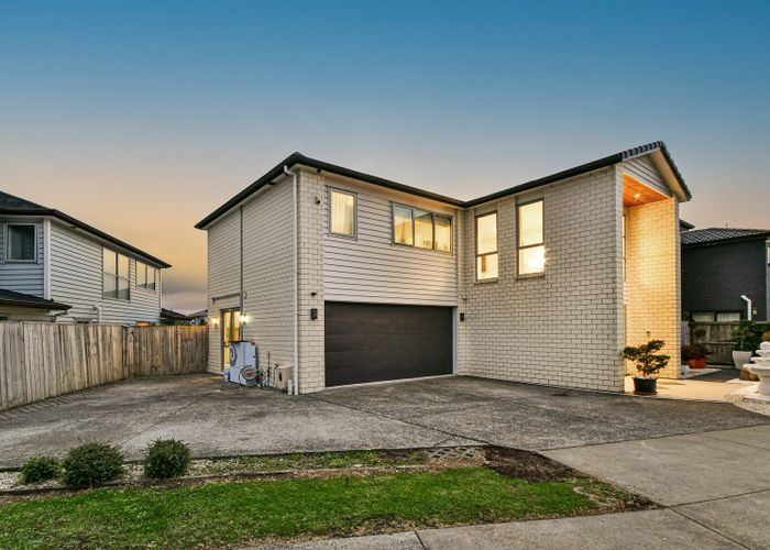  at 17 Drumbuoy Drive, Flat Bush, Manukau City, Auckland