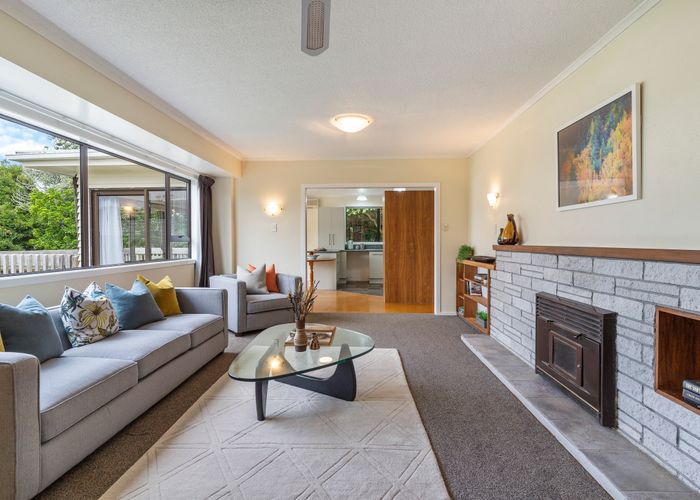  at 61 Endeavour Street, Blockhouse Bay, Auckland