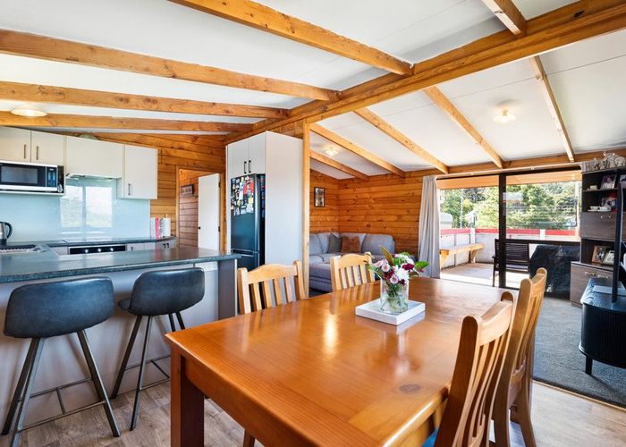  at 26 Hale Crescent, Bayview, Auckland