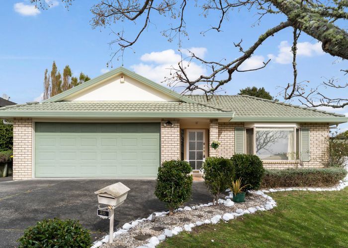  at 28 Brittany Drive, Henderson, Waitakere City, Auckland
