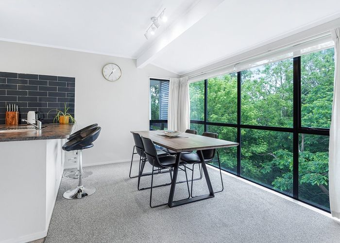  at 14 Olwyn Green, Dinsdale, Hamilton
