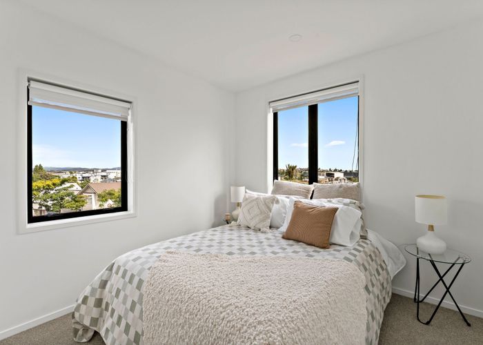  at 6 Tupuke Lane, Mount Roskill, Auckland City, Auckland