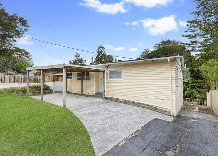  at 17 Golf Road, New Lynn, Waitakere City, Auckland