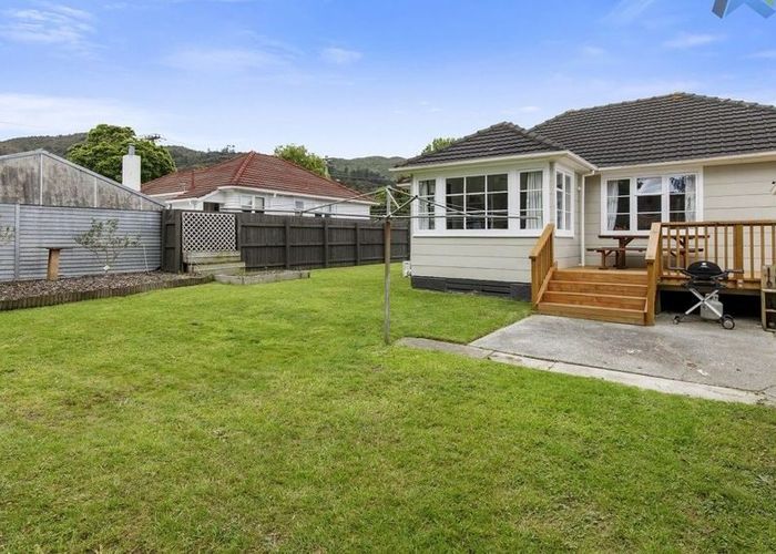  at 25 Fleet Street, Naenae, Lower Hutt