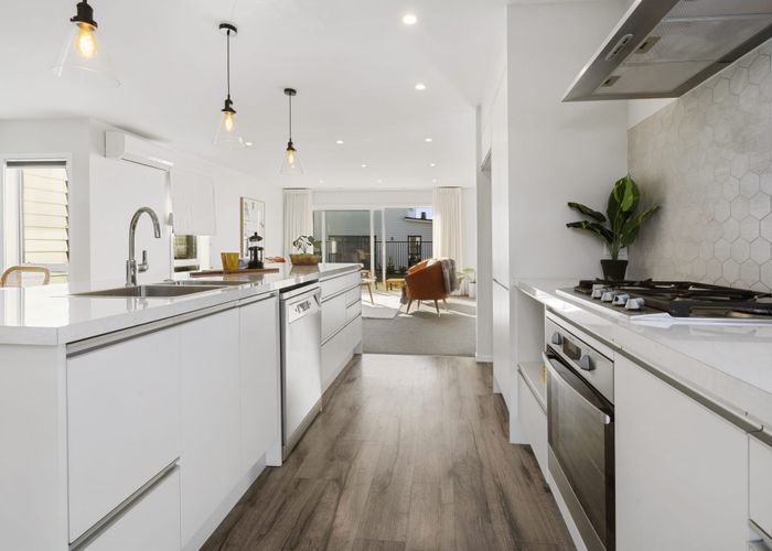  at 12 Promontory Crescent, Newlands, Wellington