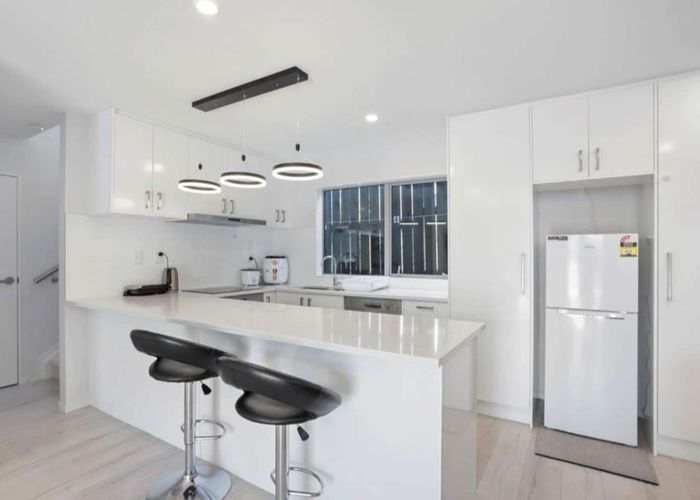  at 4035C Great North Road, Glen Eden, Waitakere City, Auckland