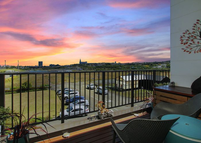  at 8/1 Coral Tree Avenue, Manukau, Manukau City, Auckland