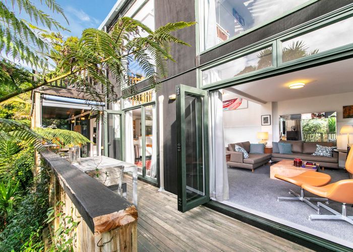  at 362 Forest Hill Road, Waiatarua, Auckland