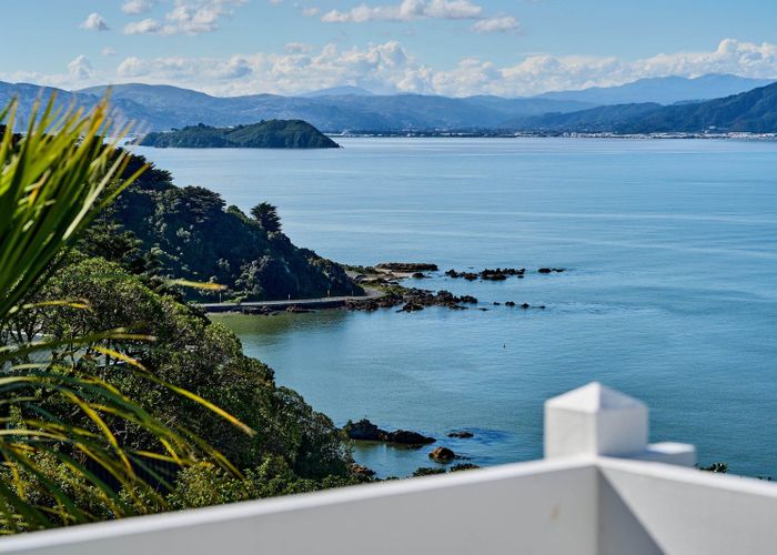  at 134 Nevay Road, Karaka Bays, Wellington