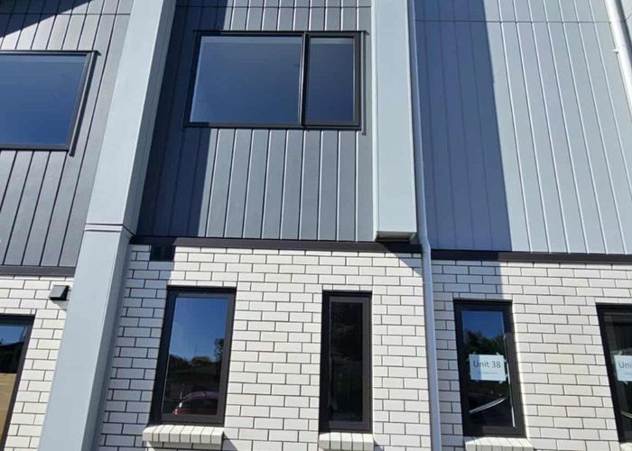  at 3 Paetai Lane, Te Atatu Peninsula, Waitakere City, Auckland