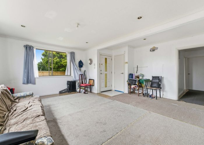 at 24 Parkinson Avenue, Mount Roskill, Auckland City, Auckland