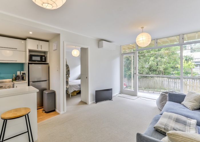  at 5/93 Vauxhall Road, Devonport, North Shore City, Auckland