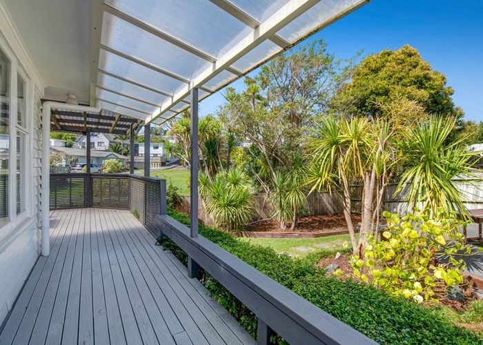  at 8C Langton Road, Stanmore Bay, Rodney, Auckland