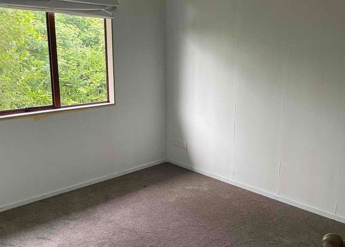  at 18 Triangle Road, Massey, Auckland