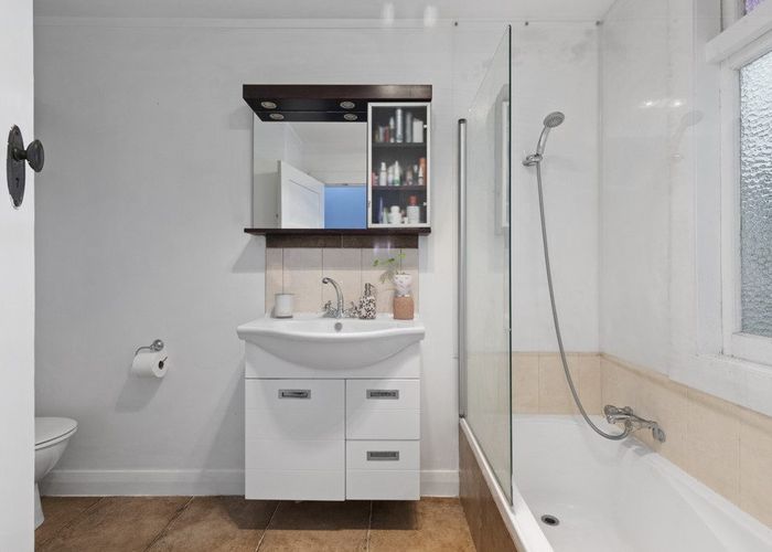  at 86 McGowan Road, Karioitahi, Waiuku